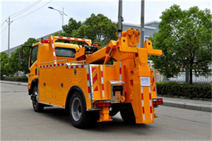 青山区高速路拖车费